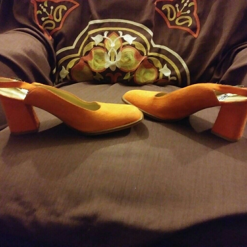 Women Jazz Shoes size 9b